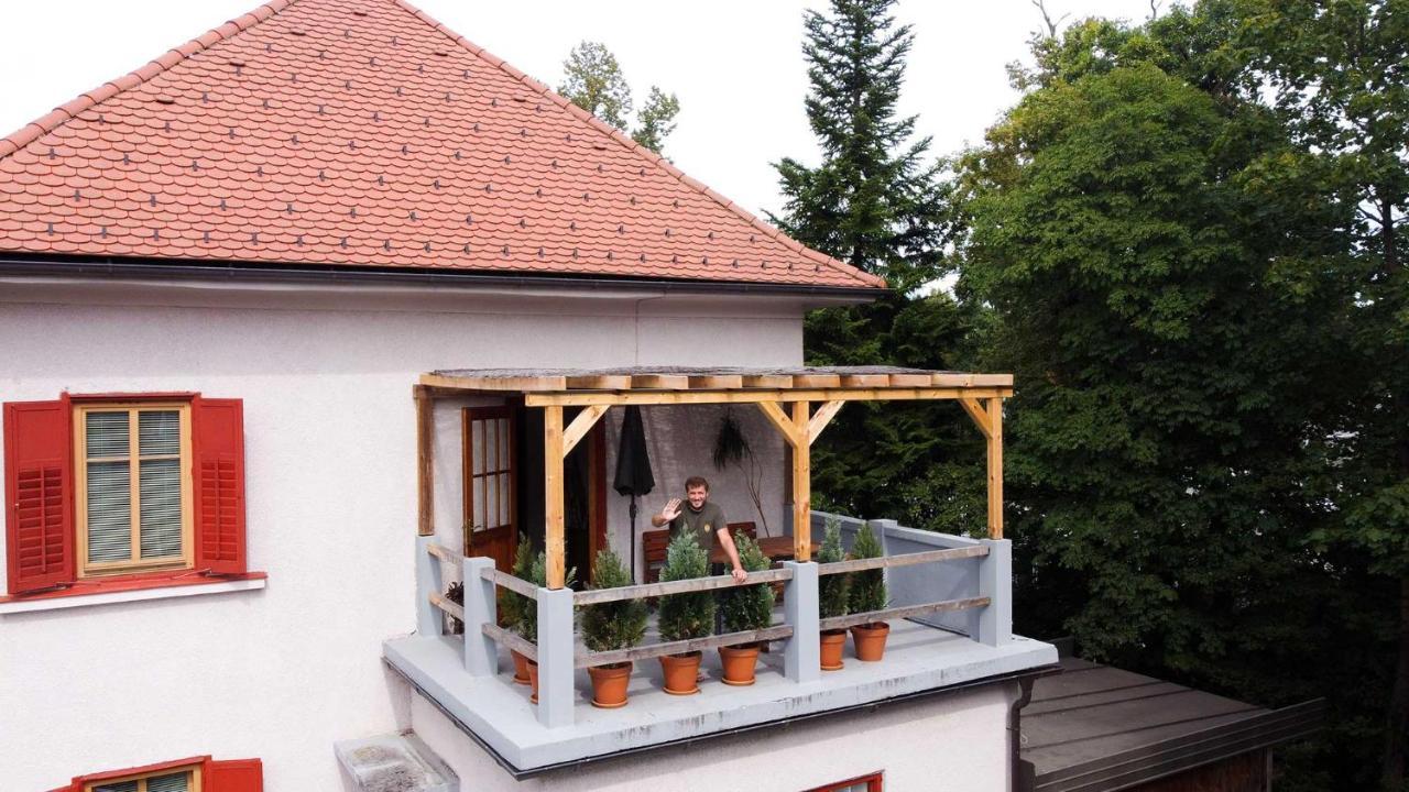 Triglav Apartment House Kranj Exteriör bild